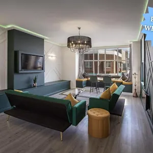  Apartment Town View By Sasco United Kingdom